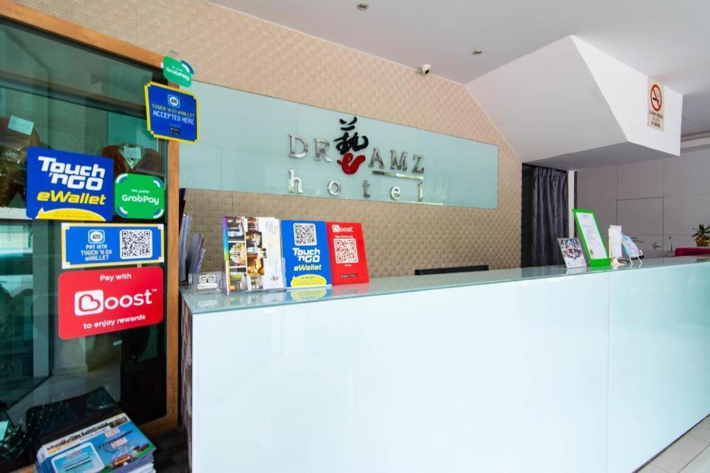 Hotel Zamburger Plaza Mahkota Malacca ภายนอก รูปภาพ
