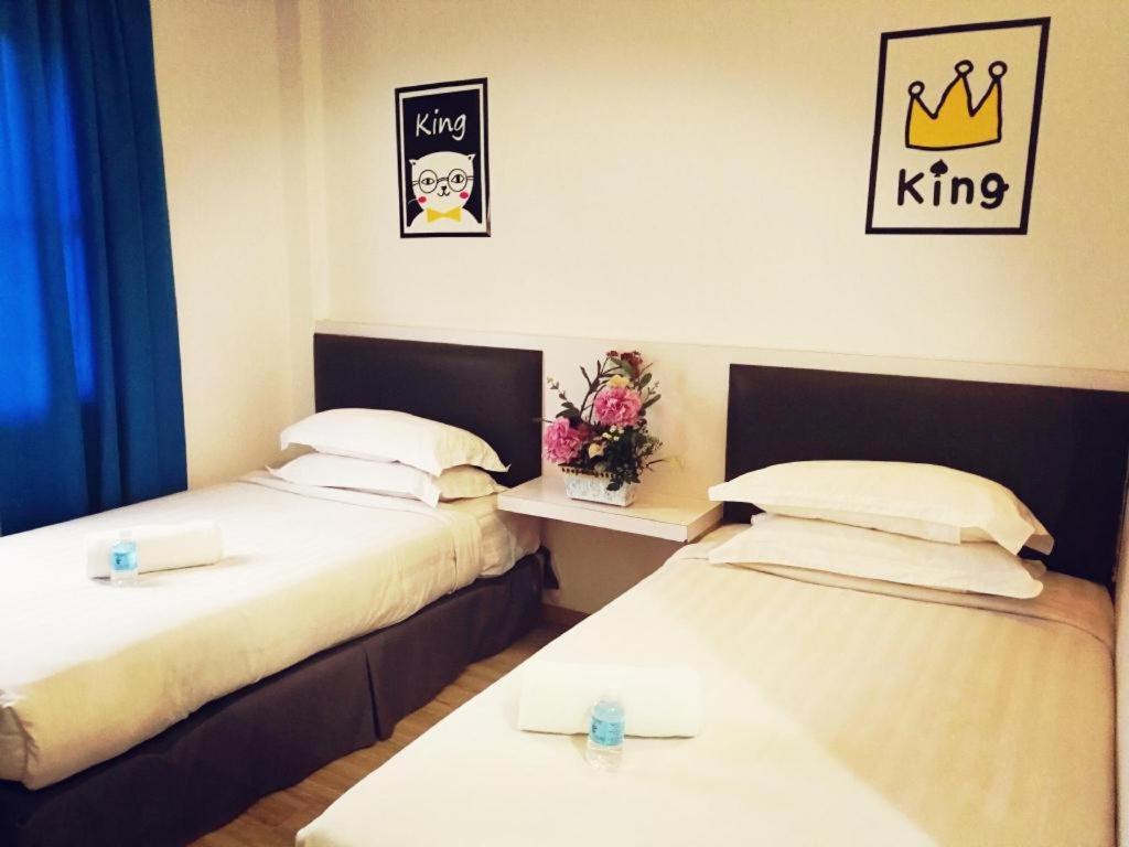 Hotel Zamburger Plaza Mahkota Malacca ภายนอก รูปภาพ
