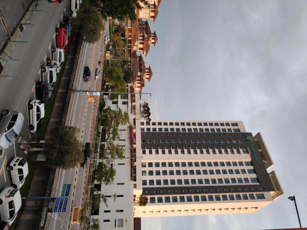 Hotel Zamburger Plaza Mahkota Malacca ภายนอก รูปภาพ