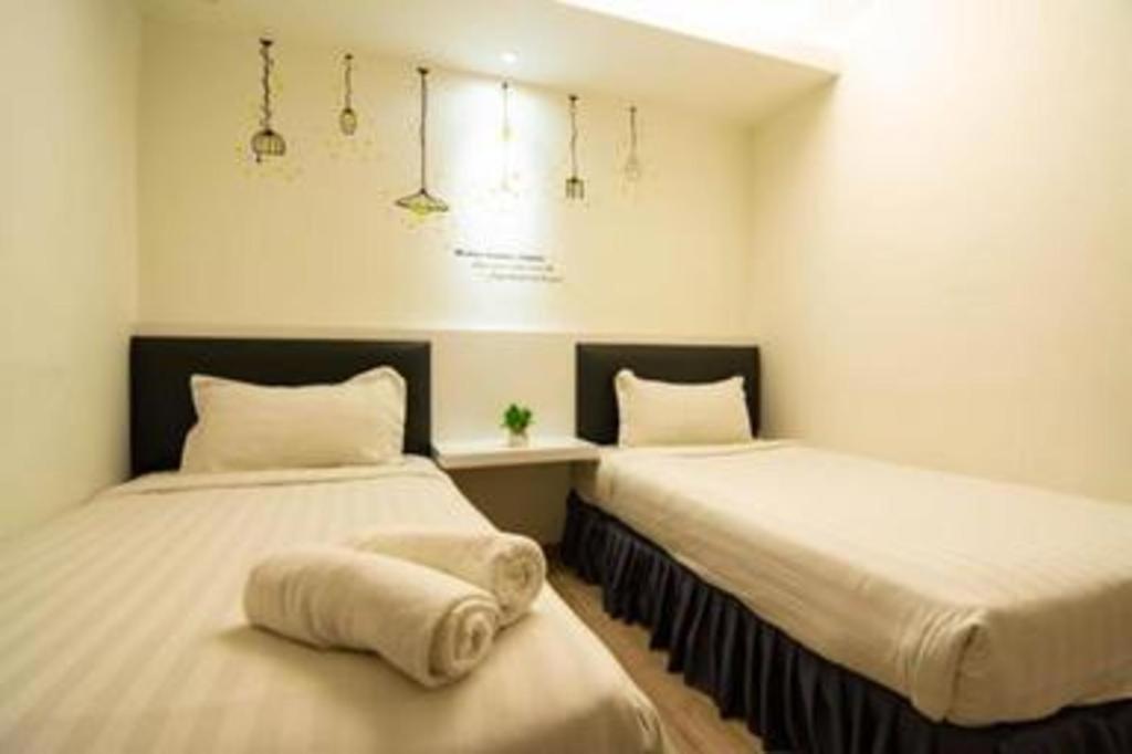 Hotel Zamburger Plaza Mahkota Malacca ภายนอก รูปภาพ