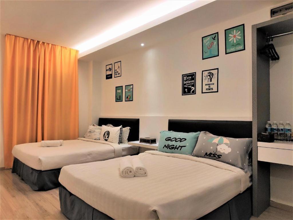 Hotel Zamburger Plaza Mahkota Malacca ภายนอก รูปภาพ